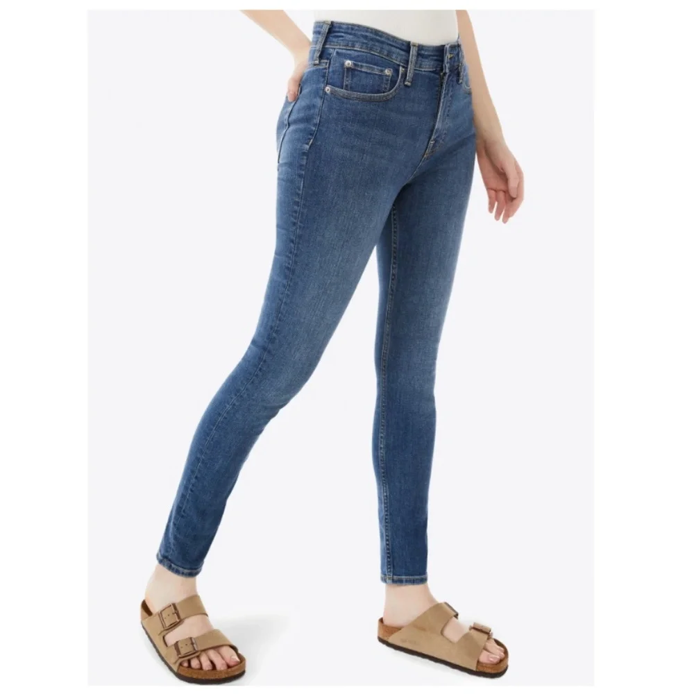 Free Assembly Jeans - Picture 3 of 10